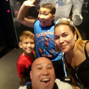 Meet your Posher, Rene